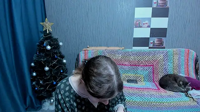 pa1e_pr1ncess's cam snapshot