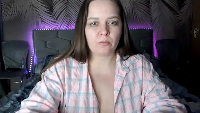 uliastar's cam snapshot