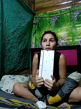 Zoe_axxel's cam snapshot