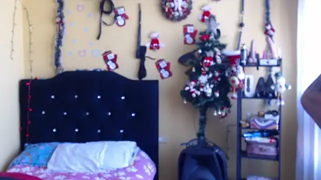 Violet_And_Smith's cam snapshot