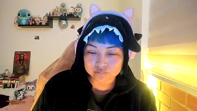 Shaddycute_'s cam snapshot