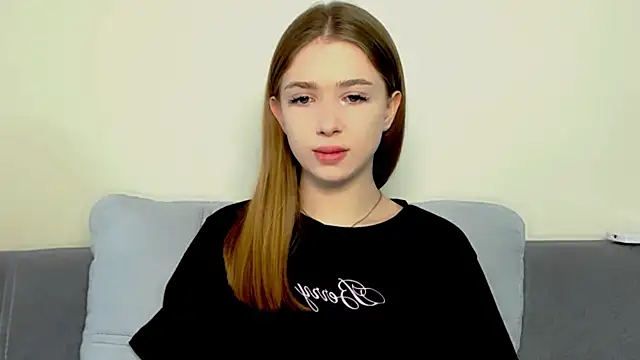 ElleLuv_'s cam snapshot