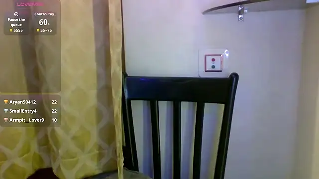 Teekhi_mirchii's cam snapshot