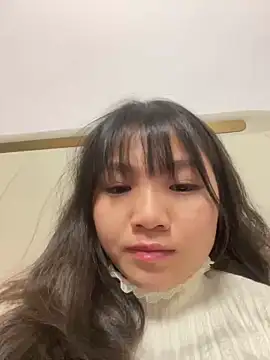 Emlyly-18 live sex cam