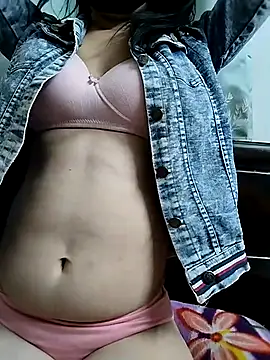 Queencandy736 live sex cam