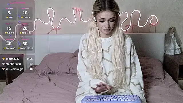 Betty_Blamee's cam snapshot