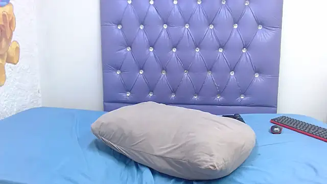 LolaTwerksXX's cam snapshot