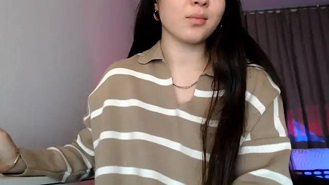 Lili_asian's cam snapshot