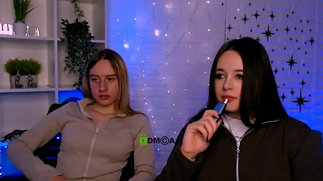 molly_lesser's cam snapshot