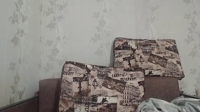 CrystallAngel's cam snapshot