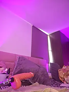 brithany_bridge's cam snapshot