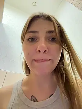 Sunny___Bunny live sex cam