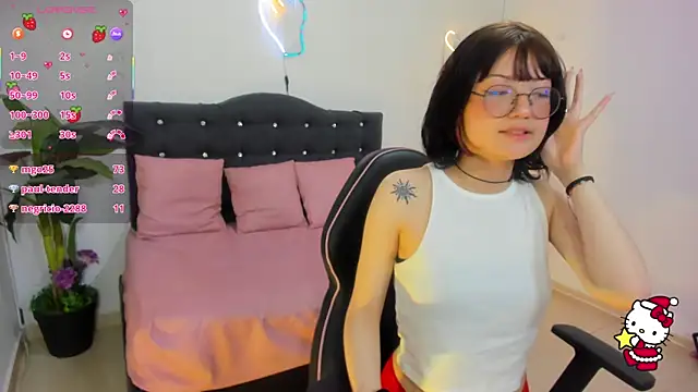 LEAH_TAY's cam snapshot