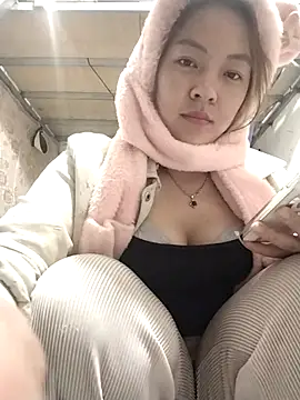 Lucky_cutee's cam snapshot