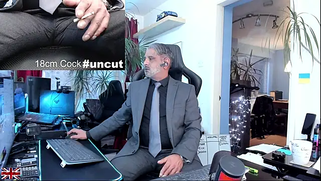 OnlineBossUK live sex cam