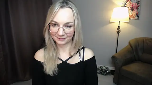 Ava_Elior's cam snapshot