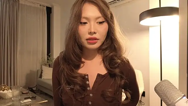 TammiLou live sex cam