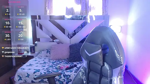 Gyal_8_'s cam snapshot