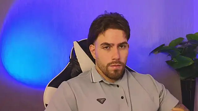 Ades_Lowe live sex cam