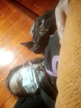 Amiluli's cam snapshot