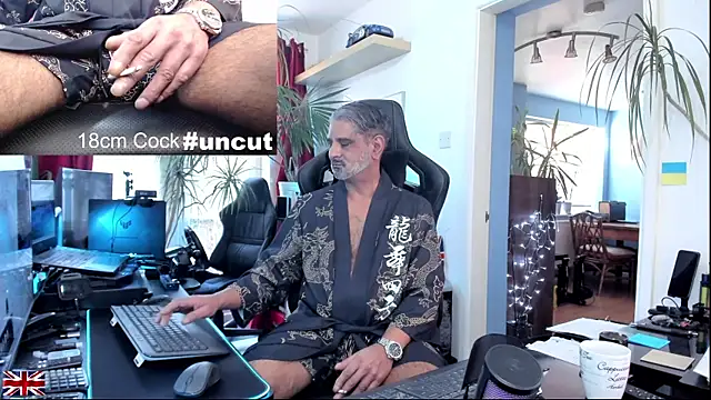 OnlineBossUK live sex cam