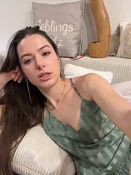 Sugarbellax live sex cam