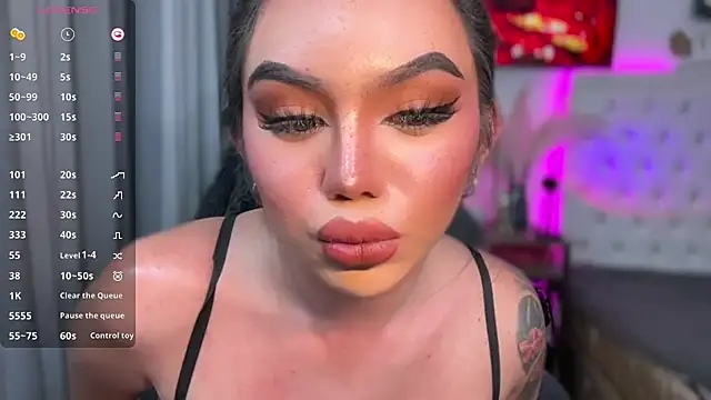 sassy_olivia live sex cam