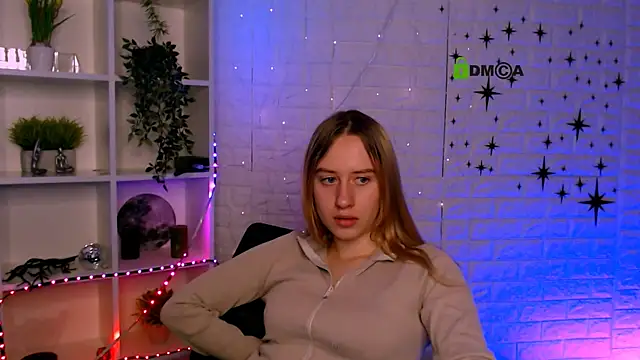 molly_lesser's cam snapshot