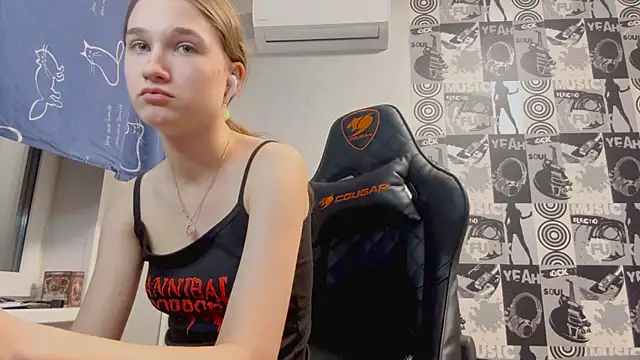 helgicuteness's cam snapshot