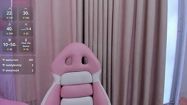 little__doll18's cam snapshot