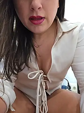 GatitaXD27's cam snapshot