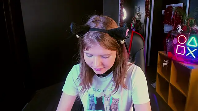 Lolly_Dollly's cam snapshot