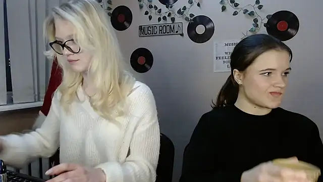 Riya_Vip's cam snapshot