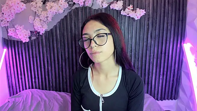 Molly_Bms_'s cam snapshot