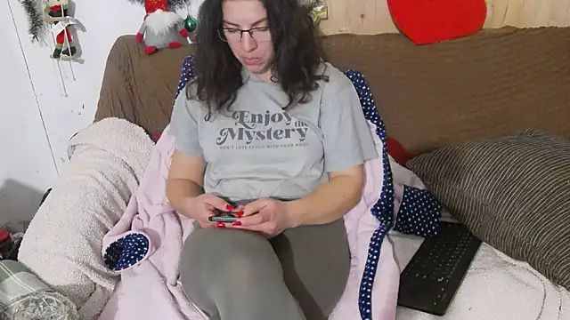 PublicMellyBigLabia's cam snapshot