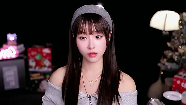 coward_by's cam snapshot