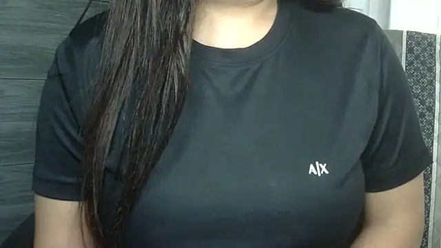 Naughty-Riya's cam snapshot