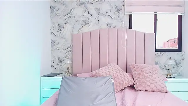 sofia_go_ live sex cam