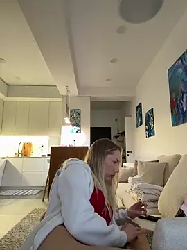 LuisaBecker live sex cam