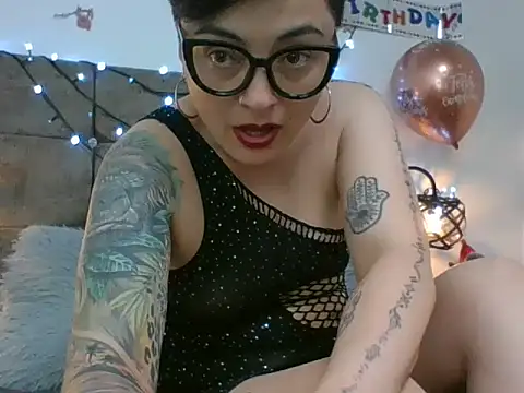 kat_paradise's cam snapshot