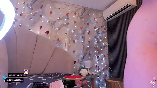 Katemoss70 live sex cam