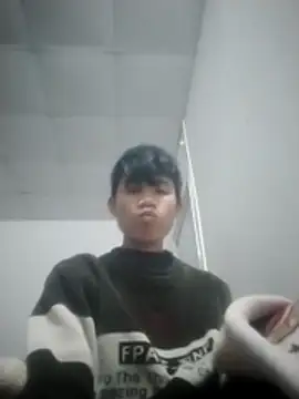 Nhyy_xx live sex cam