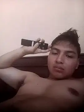 LoganFinds live sex cam