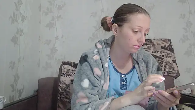 CrystallAngel's cam snapshot