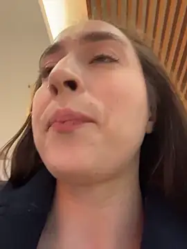 Holly_Play live sex cam