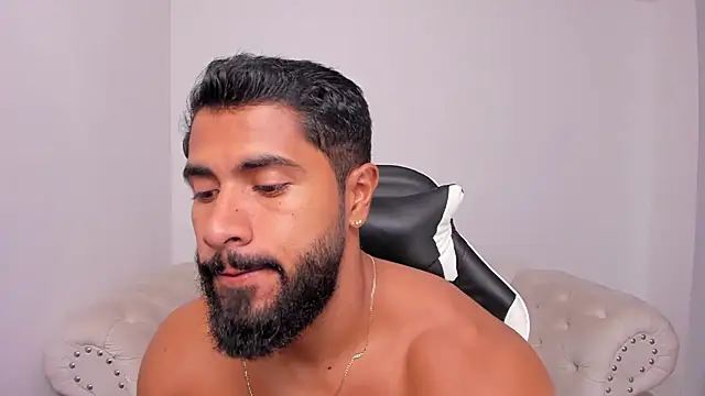 Santiago_huntt live sex cam