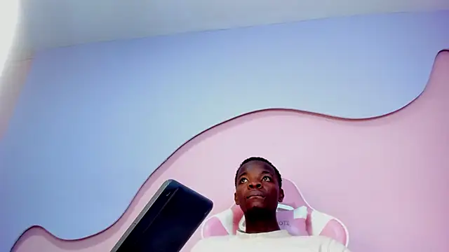 LucasBeckford's cam snapshot