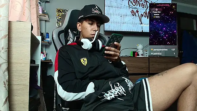 Nickhot0609's cam snapshot