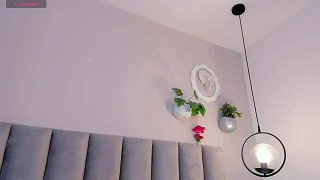 Emely_Deluxe's cam snapshot