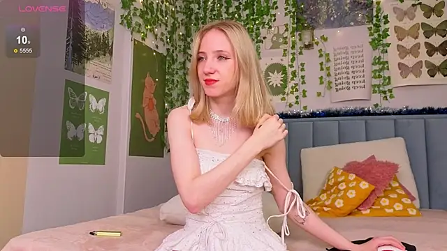 EmmaNovak's cam snapshot